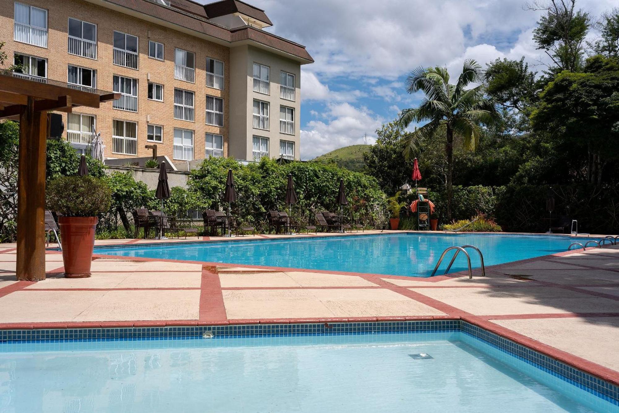 Studios De Luxo Granja Brasil Itaipava เปโตรโปลิส ภายนอก รูปภาพ